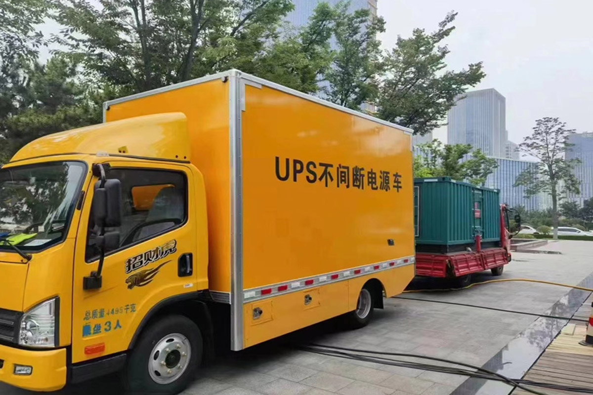 荣昌发电机租赁施工现场